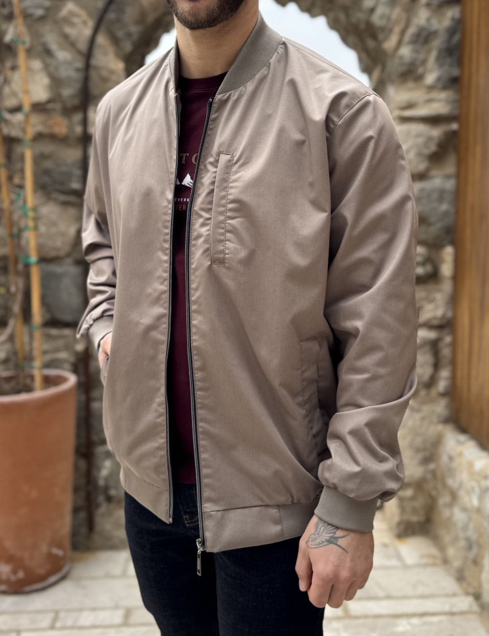 Ανδρικό Jacket σε στυλ bomber.