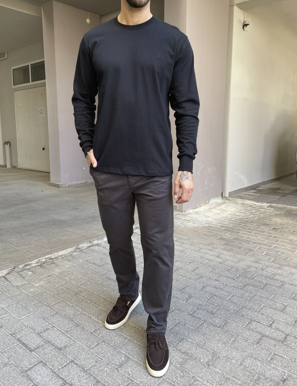 Ανδρική βαμβακερή μακρυμάνικη μπλούζα.
