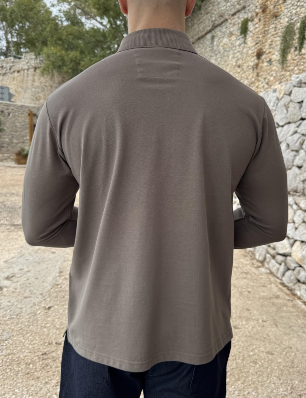 Ανδρική μονόχρωμη μακρυμάνικη μπλούζα Polo.