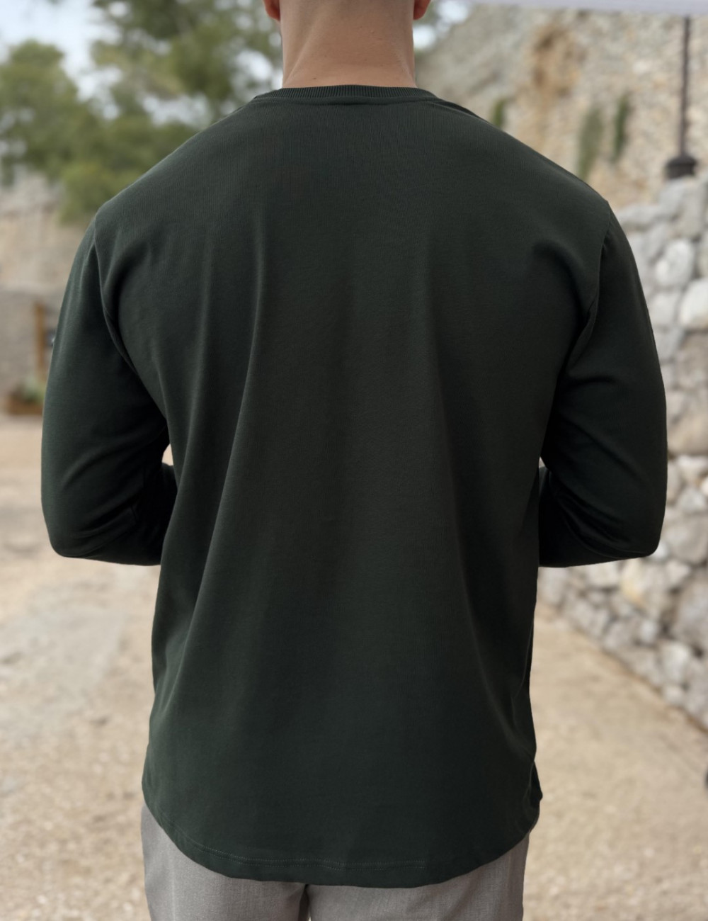 Ανδρική βαμβακερή μακρυμάνικη μπλούζα.