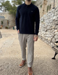 Ανδρική μακρυμάνικη μπλούζα ελληνικής κατασκευής με γιακά.