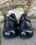Ανδρικά μαύρα, δίσολα Sneakers με κορδόνια λαστιχένια σόλα.