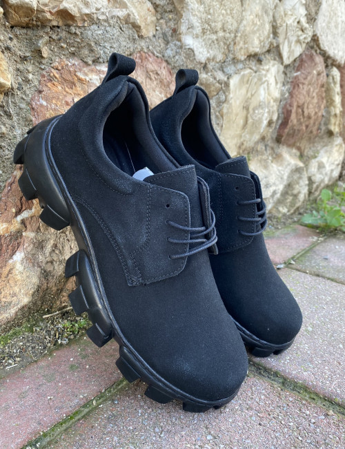 Ανδρικά μαύρα σουέτ παπούτσια CH093