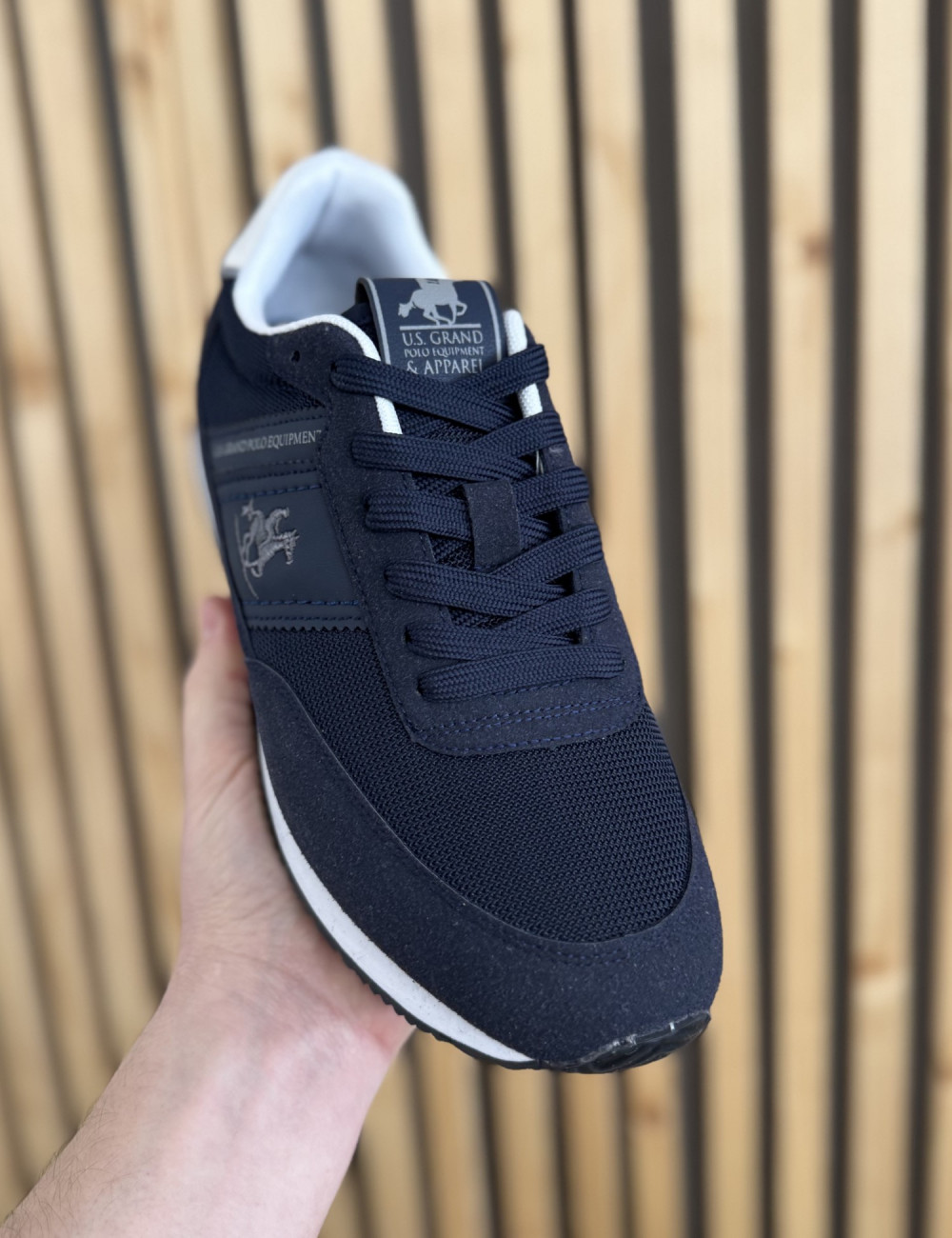 Ανδρικά χαμηλά Casual Sneakers κατασκευασμένα απο δερματίνη  άριστης ποιότητας.