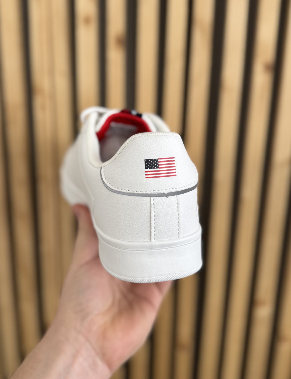 Ανδρικά χαμηλά Casual Sneakers κατασκευασμένα απο δερματίνη  άριστης ποιότητας.