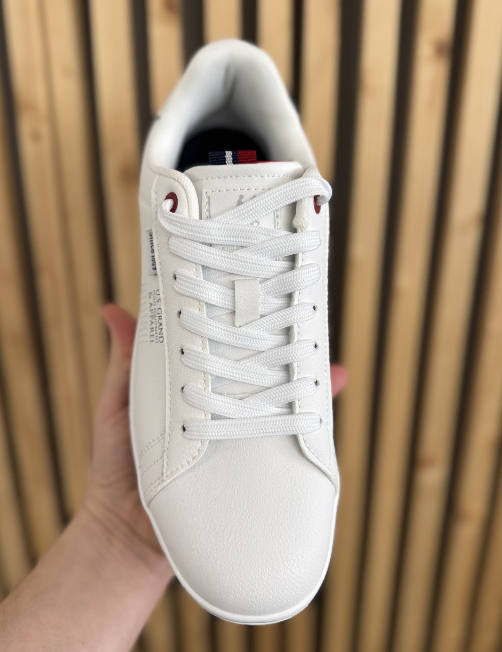 Ανδρικά χαμηλά Casual Sneakers κατασκευασμένα απο δερματίνη  άριστης ποιότητας.