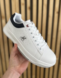  Ανδρικά χαμηλά Casual Sneakers κατασκευασμένα απο δερματίνη  άριστης ποιότητας.
