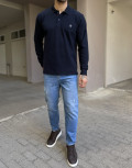 Ανδρική μακρυμάνικη μπλούζα ελληνικής κατασκευής με γιακά.