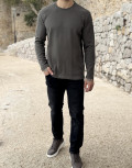 Ανδρική μονόχρωμη βαμβακερή μπλούζα με ριπ ύφανση.