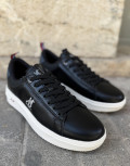 Ανδρικά χαμηλά Casual Sneakers κατασκευασμένα απο δερματίνη  άριστης ποιότητας.