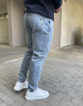 Ανδρικό τζιν παντελόνι μονόχρωμο.