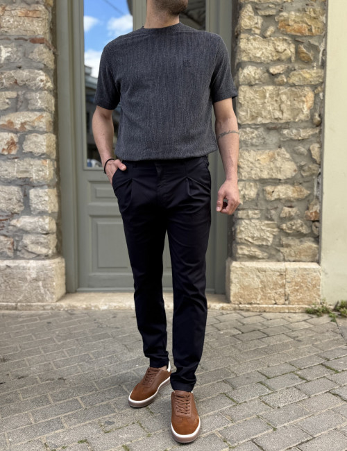 Ανδρικό μπλε υφασμάτινο παντελόνι με πιέτες JR2622B