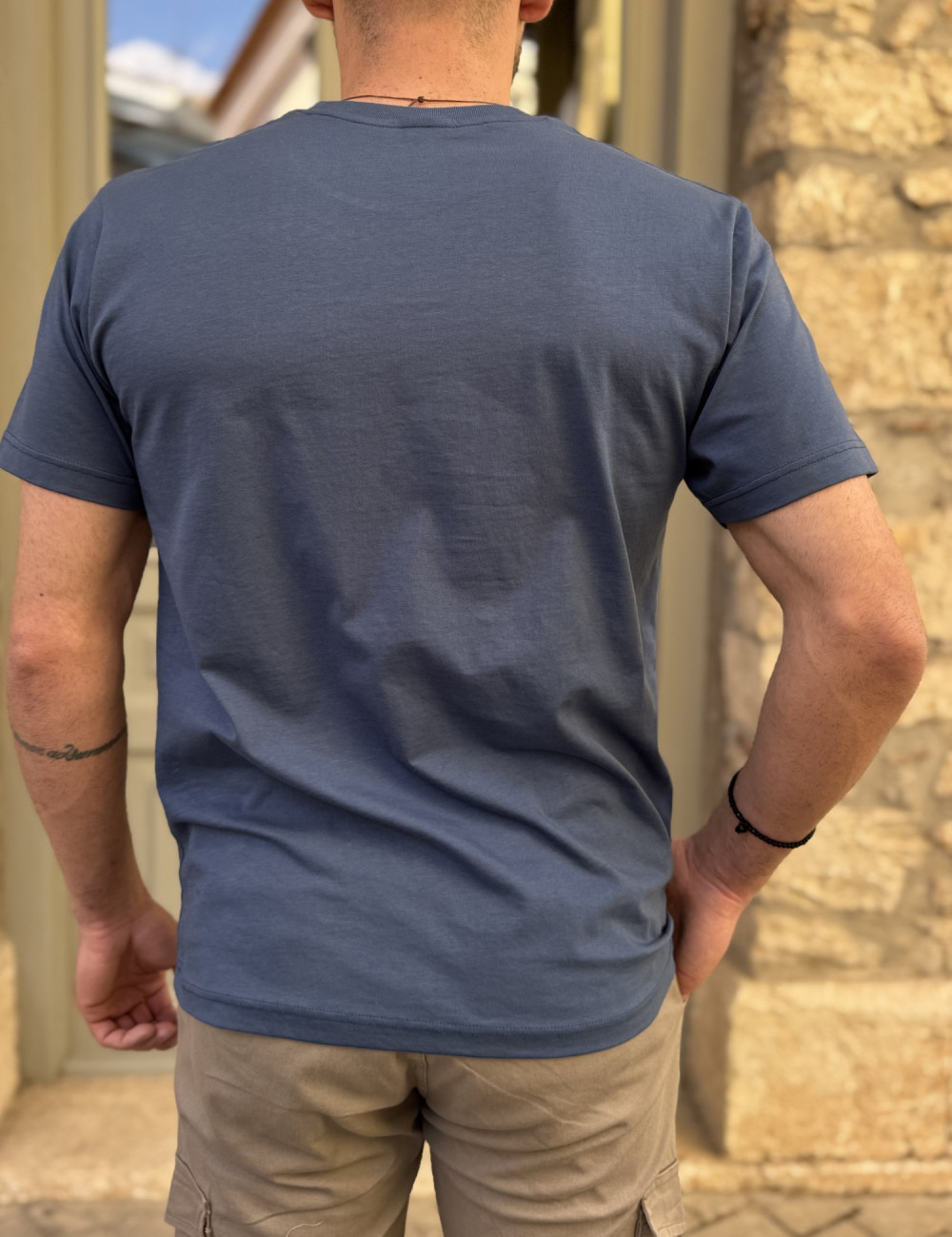 Ανδρική κοντομάνικη μπλούζα Plus Size  ελληνικής κατασκευής.