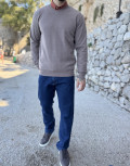 Ανδρική μακρυμάνικη μπλούζα .