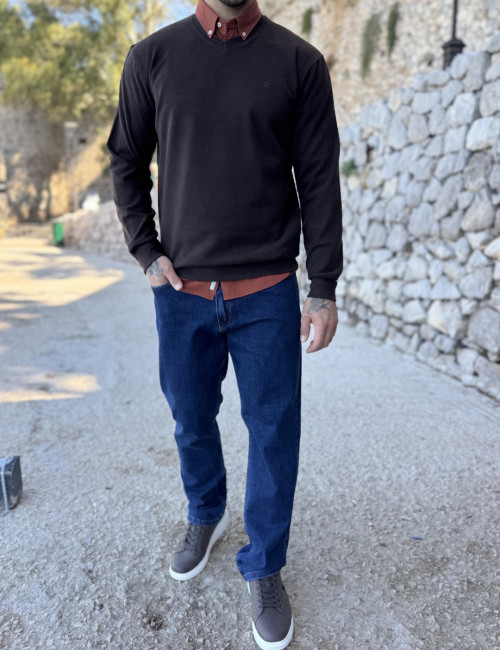 Ανδρική καφέ πλεκτή βαμβακερή μακρυμάνικη μπλούζα με V λαιμόκοψη ZWK102K