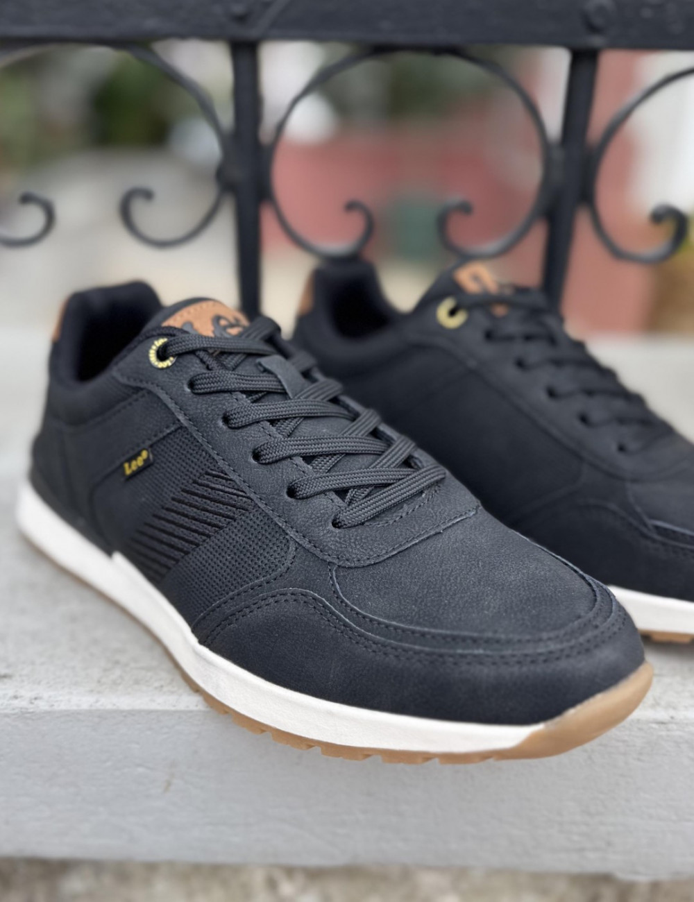 Ανδρικά Casual Sneakers με συνδυασμό υφασμάτων, κατασκευασμένα απο δερματίνη άριστης ποιότητας.