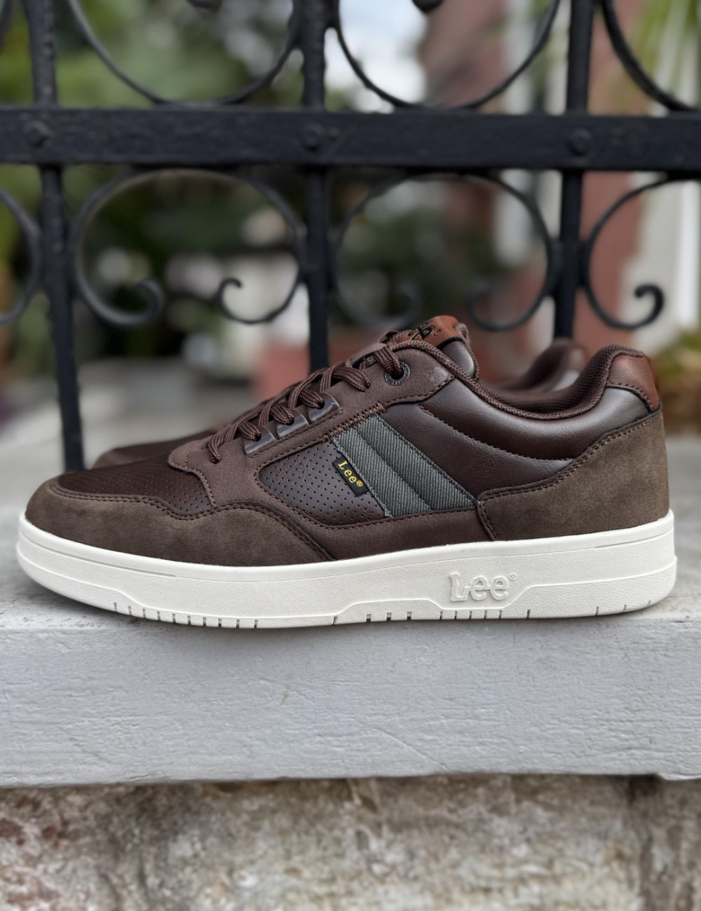 Ανδρικά Casual Sneakers κατασκευασμένα απο δερματίνη  άριστης ποιότητας.