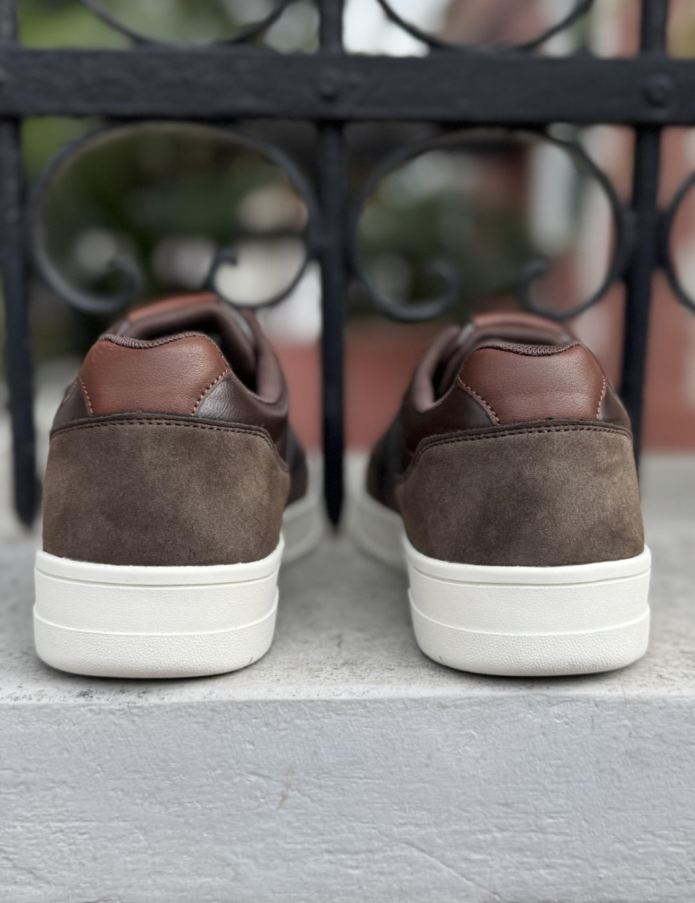 Ανδρικά Casual Sneakers κατασκευασμένα απο δερματίνη  άριστης ποιότητας.