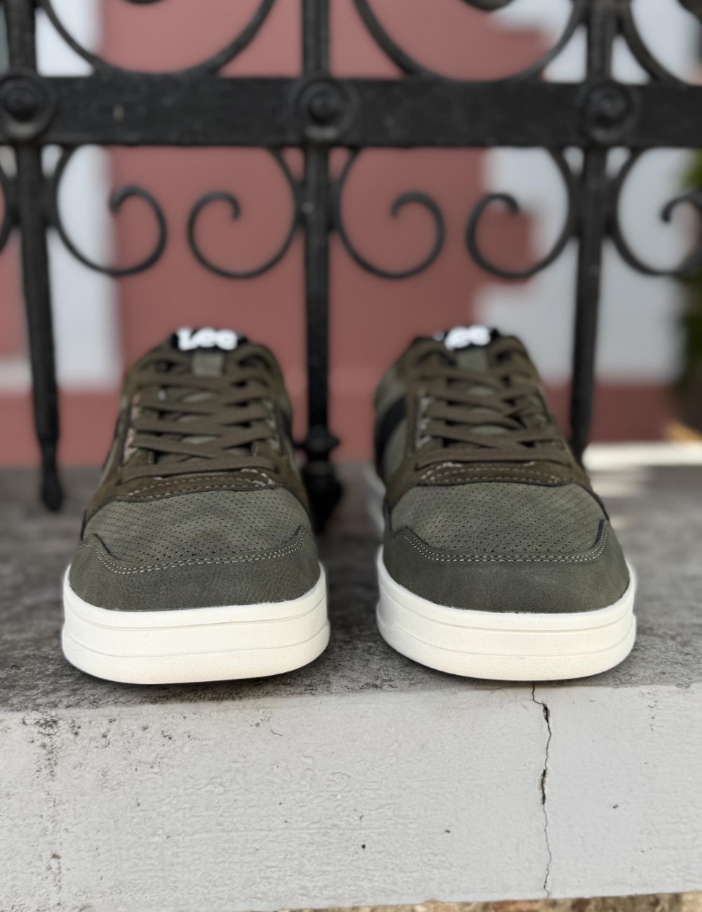 Ανδρικά Casual Sneakers κατασκευασμένα απο δερματίνη  άριστης ποιότητας.