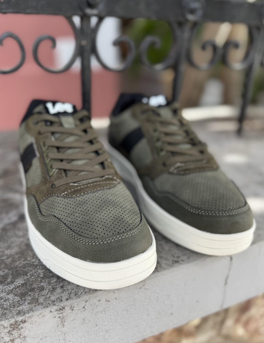 Ανδρικά Casual Sneakers κατασκευασμένα απο δερματίνη  άριστης ποιότητας.