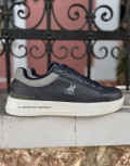 Ανδρικά χαμηλά Casual Sneakers κατασκευασμένα απο δερματίνη  άριστης ποιότητας.