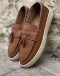  Ανδρικά δερμάτινα loafers με tassels.