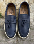  Ανδρικά δερμάτινα loafers με tassels.