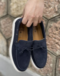  Ανδρικά δερμάτινα loafers με κορδόνι.