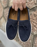  Ανδρικά δερμάτινα loafers με κορδόνι.
