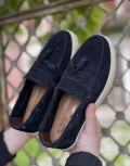  Ανδρικά δερμάτινα loafers με tassels.