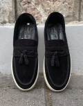  Ανδρικά δερμάτινα loafers με tassels.