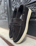  Ανδρικά δερμάτινα loafers με tassels.