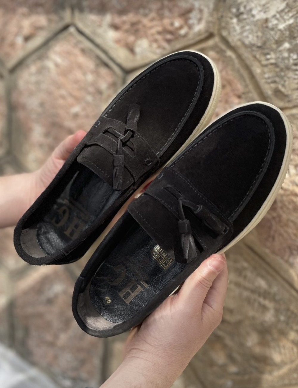  Ανδρικά δερμάτινα loafers με tassels.