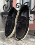  Ανδρικά δερμάτινα loafers με tassels.