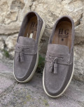  Ανδρικά δερμάτινα loafers με tassels.