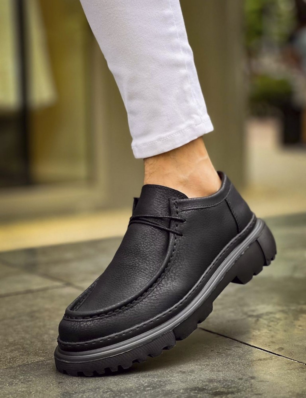 Ανδρικά μονόχρωμα casual παπούτσια loafers κατασκευασμένα από οργανική δερματίνη άριστης ποιότητας.