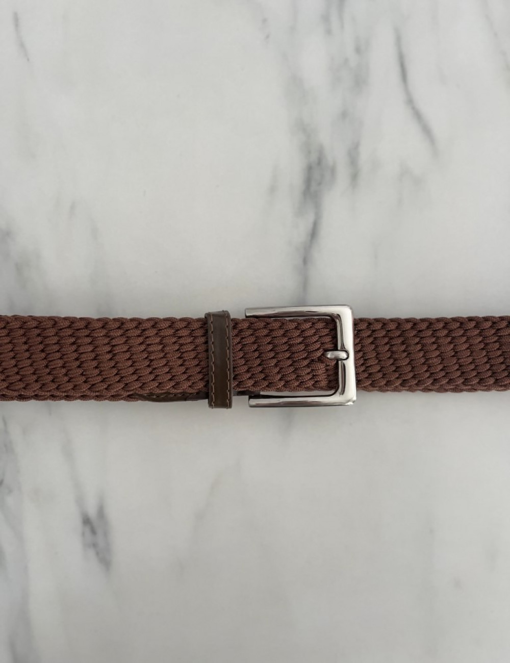 Ανδρική μονόχρωμη ζώνη με πλέξιμο και ελαστικό κορδόνι.