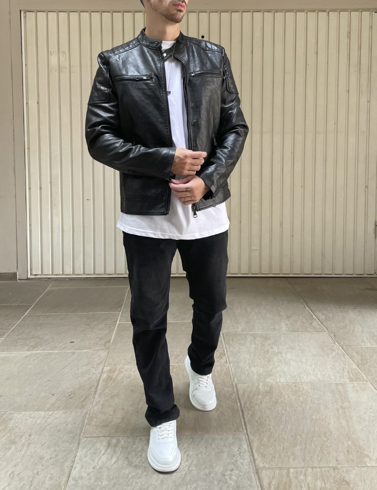 Ανδρικό μαύρο μπουφάν δερματίνη με ραφές στους ώμους 9813 φωτογραφία