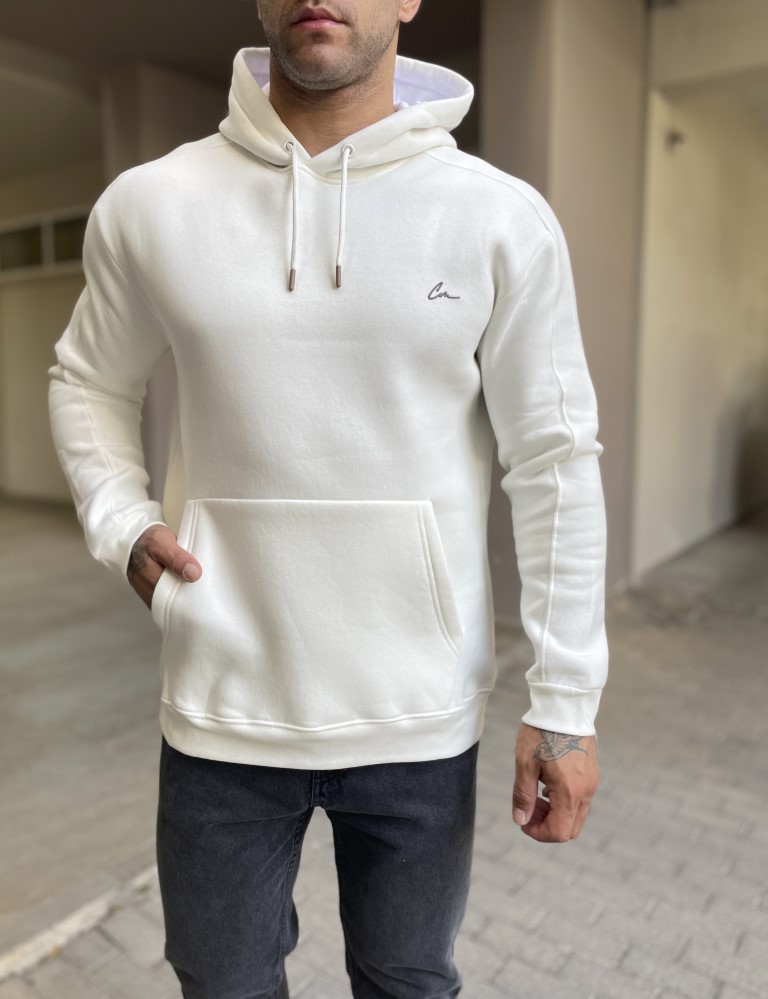 Ανδρικό φούτερμε διακριτικό λογότυποστο στήθος. Διαθέτει κουκούλα, τσέπη και λάστιχο στα τελειώματά του για καλύτερη εφαρμογή.Κανονική εφαρμογήΔιαθέτει μικρή ελαστικότηταΣύνθεση: 100% cottonΤο μοντέλο έχει ύψος 1.85 και 95 κιλά και φοράει το μέγεθος XXL