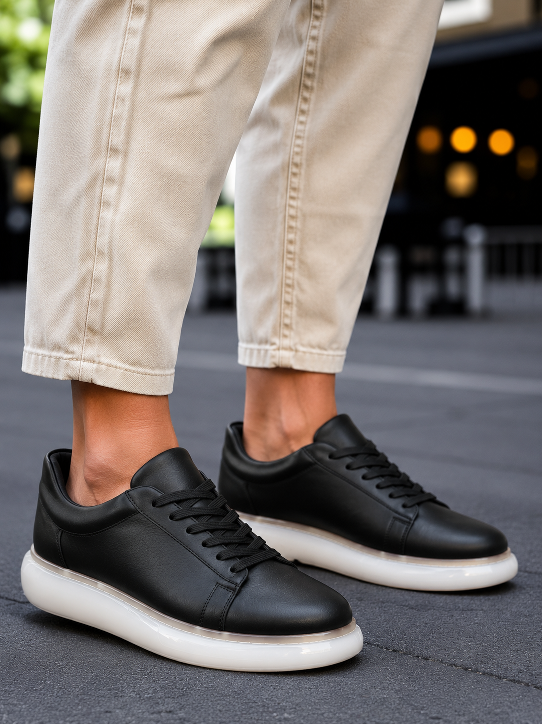 Ανδρικά ασπρόμαυρα δίσολα Sneakers λαστιχένια σόλα CH295